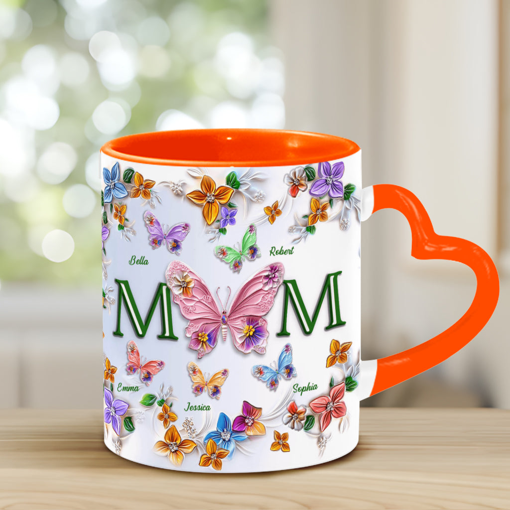 Mug personnalisé « Papillons colorés Maman » avec anse en forme de cœur