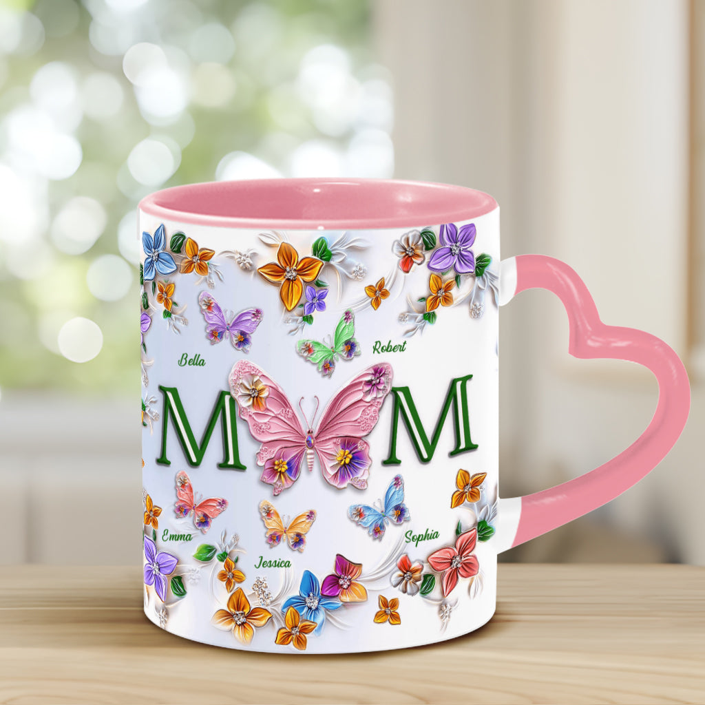 Mug personnalisé « Papillons colorés Maman » avec anse en forme de cœur