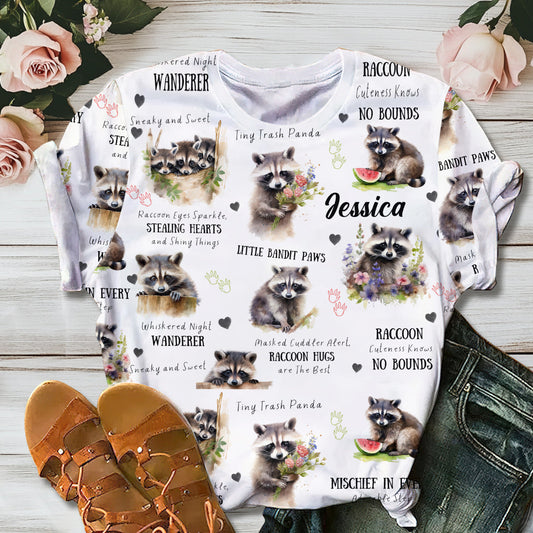 T-shirt personnalisé Little Pandit Paws avec motif raton laveur.