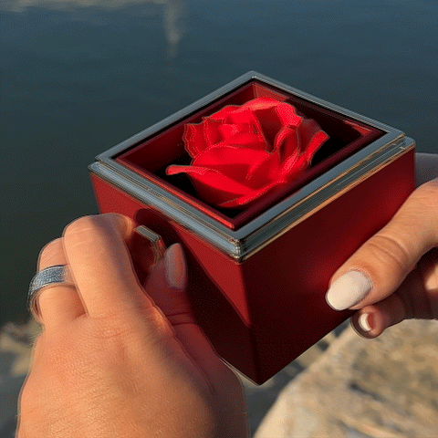 Boîte à roses éternelles rotative personnalisée pour couple avec bijoux - Noms personnalisés - Coffret à roses éternelles rotatif avec bijoux
