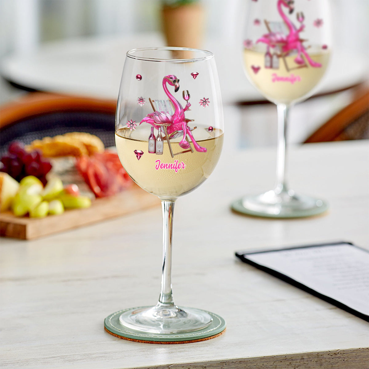 Soyez un flamant rose parmi les pigeons - Verre à vin flamant rose personnalisé à longue tige