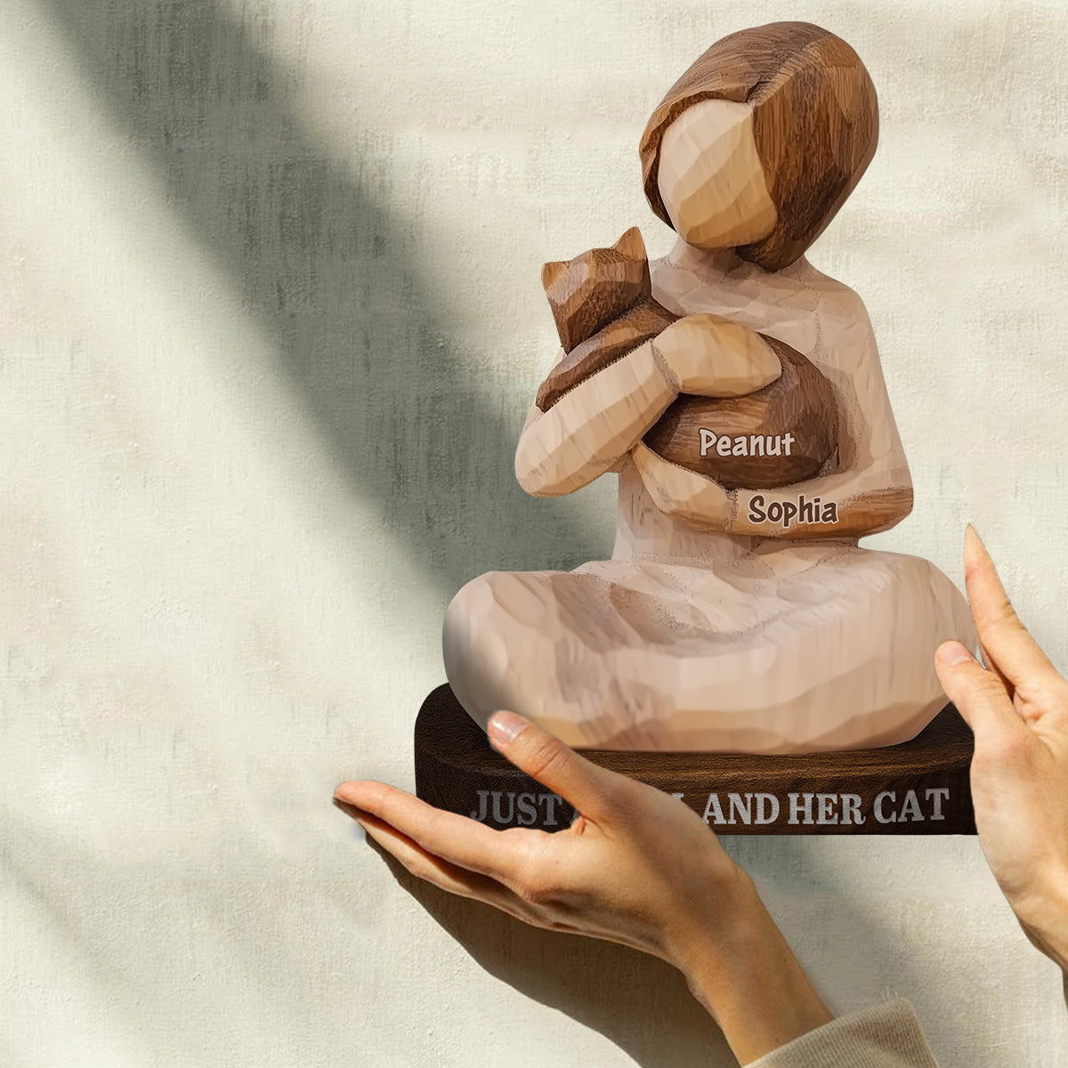 Juste une fille et son chat - Plaque en bois personnalisée en forme de chat