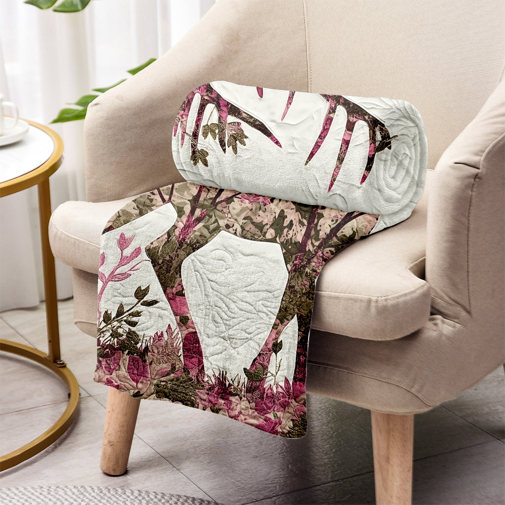 Cerf rose des forêts - Belle sauvage, fille de la campagne - Couverture de chasse personnalisée