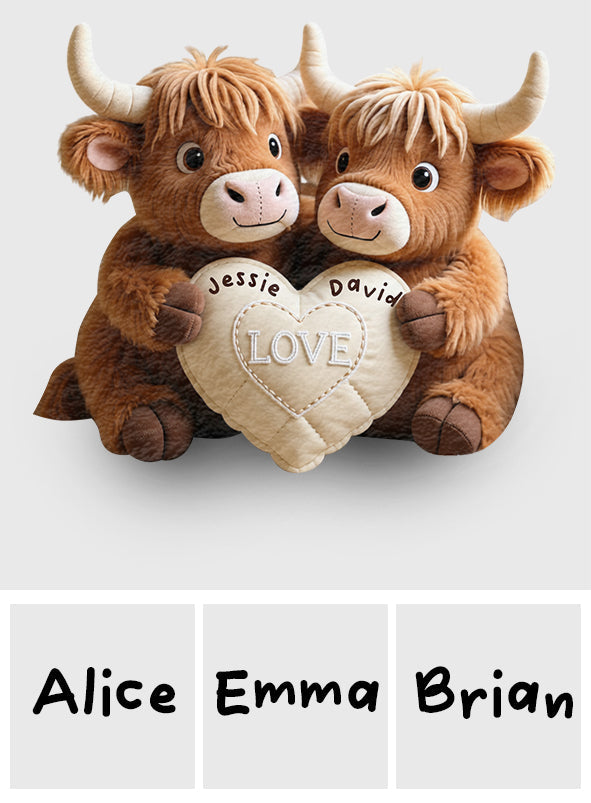 Cadeau idéal pour un couple : coussin personnalisé en fausse fourrure en forme de vache des Highlands