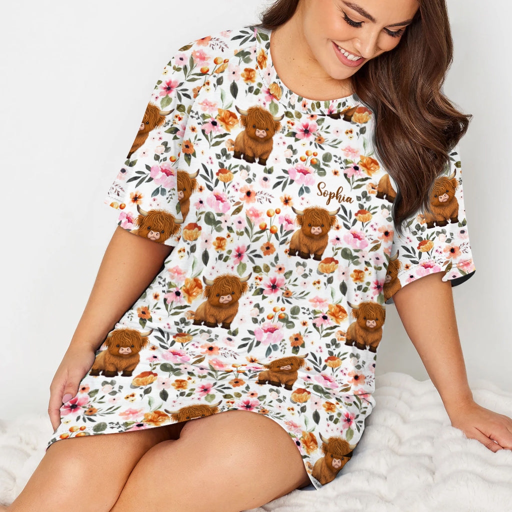 Robe T-shirt de nuit personnalisée à motif vache des Highlands fleurie