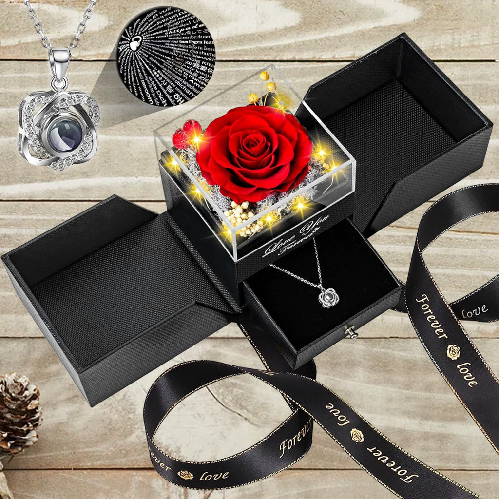 Collier avec une rose rouge véritable préservée et un cœur « Je t'aime »