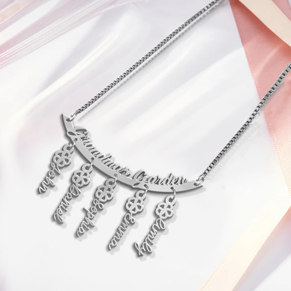 Le jardin de grand-mère - Collier personnalisé pour grand-mère avec breloques