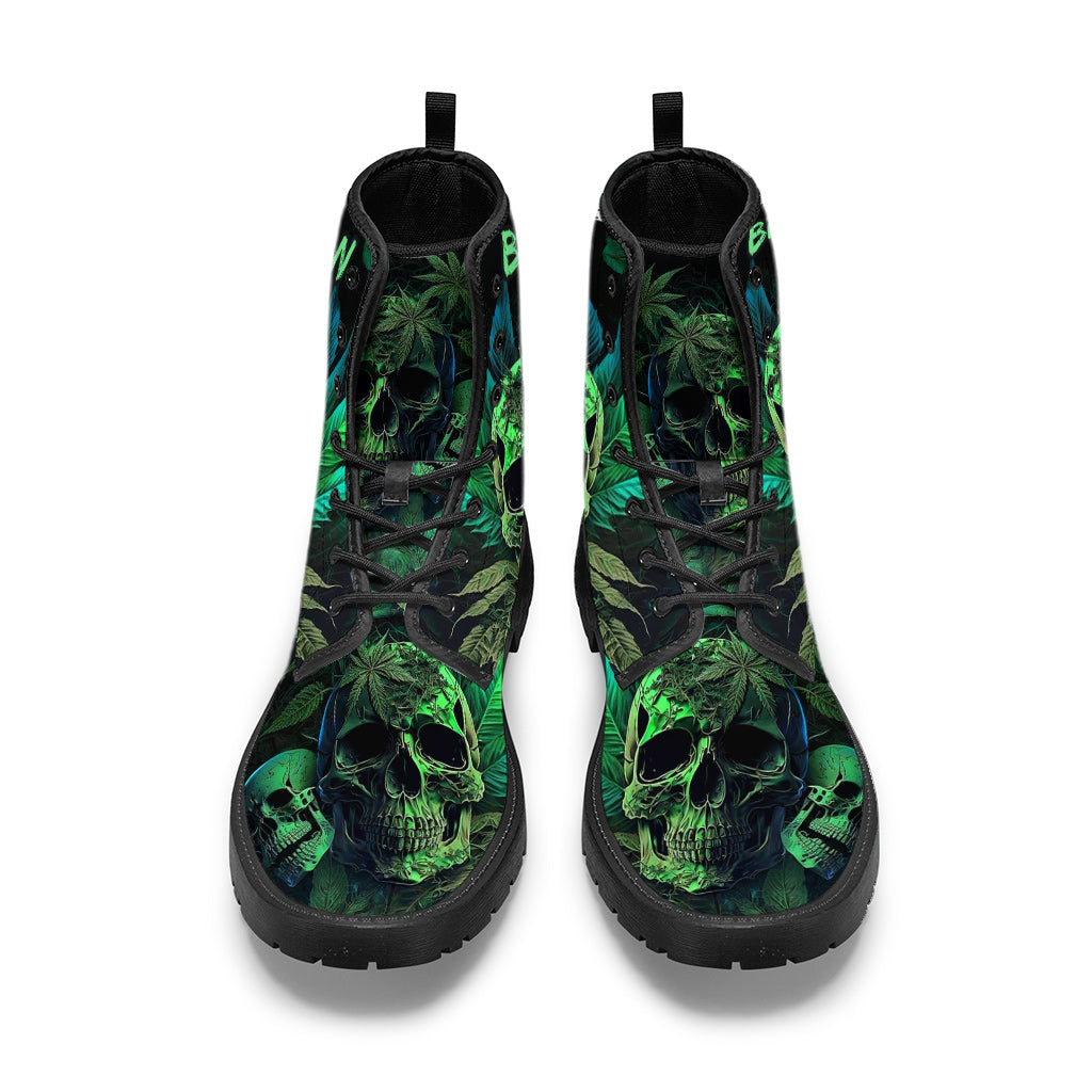 Bottes en cuir personnalisées avec motif tête de mort de cannabis