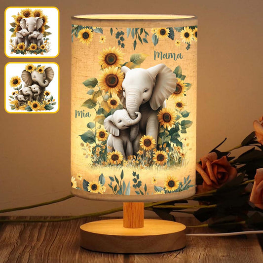 Lampe de table personnalisée « Maman Éléphant Tournesol » avec pied en bois