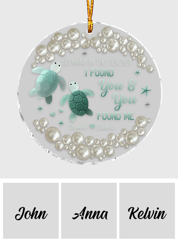 So Many In The Sea Turtle Couple - Personalized Turtle Transparent Ornament