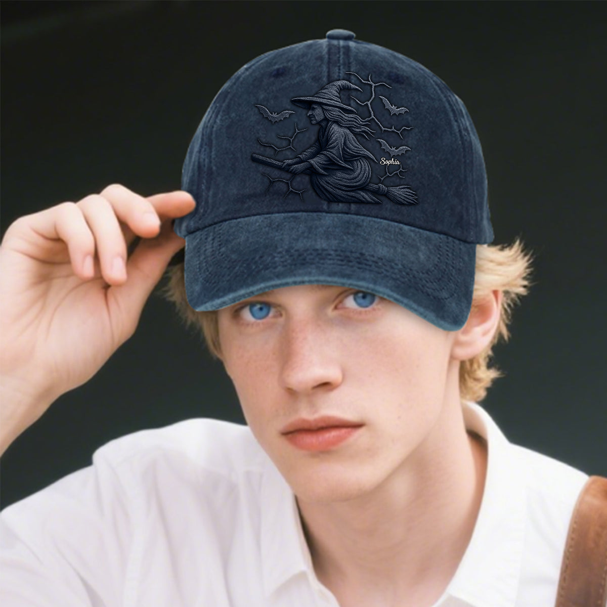 Attention à la sorcière ! - Casquette en jean délavée personnalisée « Sorcière »