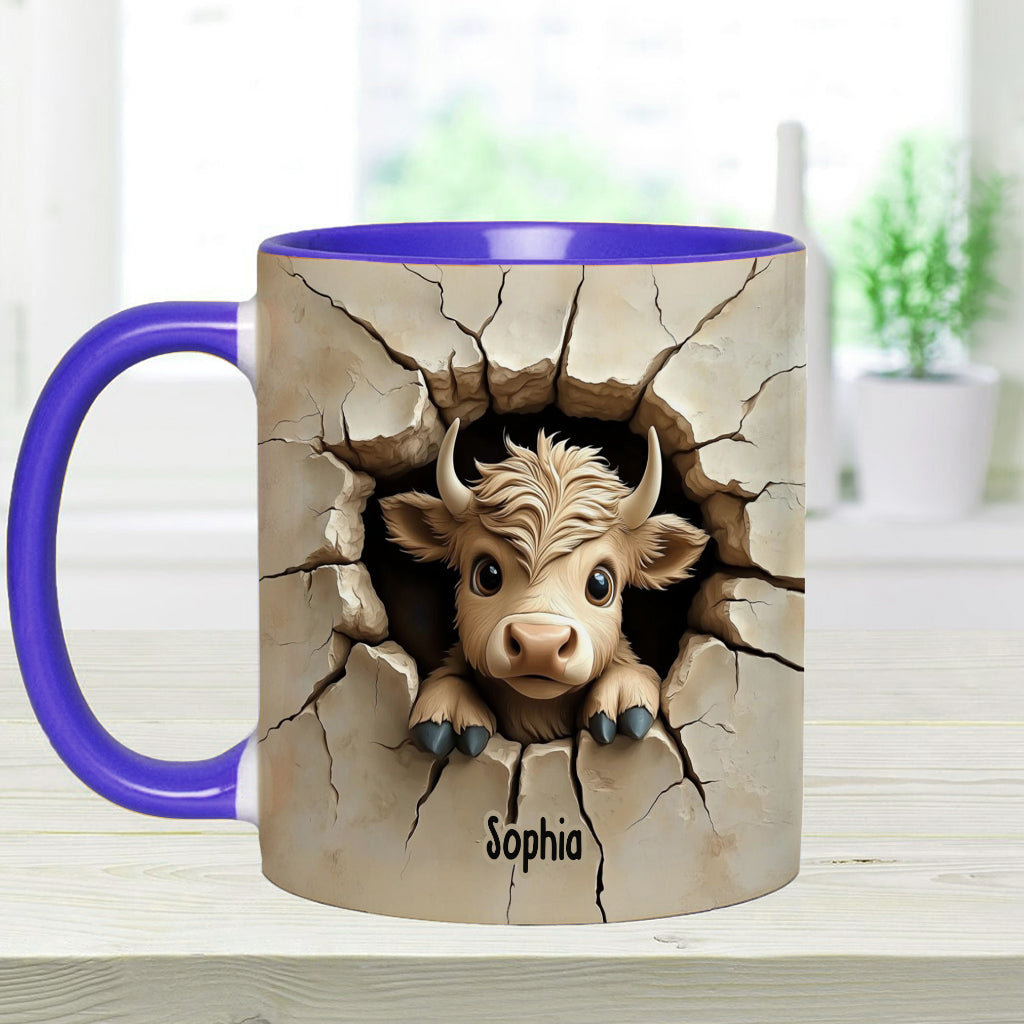 Mignonne vache des Highlands qui jette un coup d'œil - Mug personnalisé avec motif vache des Highlands