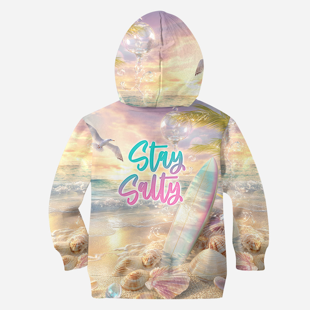 T-shirt personnalisé « Stay Salty » avec motif surf.