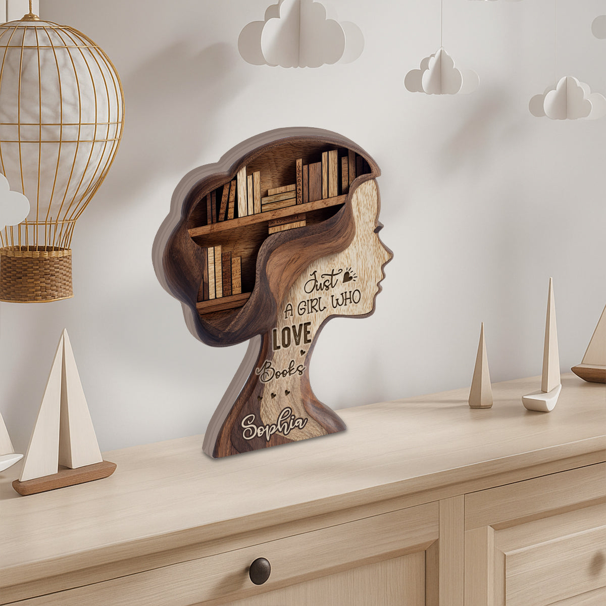 Une fille qui aime les livres - Plaque en bois personnalisée en forme de livre