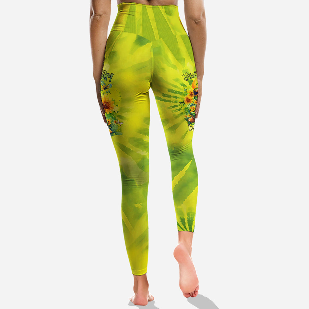 Just A Girl Who Love Frogs - Personalized Frog Hoodie and Leggings