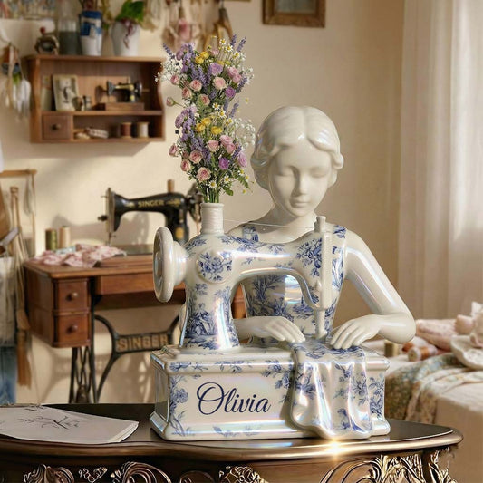 Toile De Jouy Vintage Sewing Lady - Vase à fleurs en acrylique de forme personnalisée