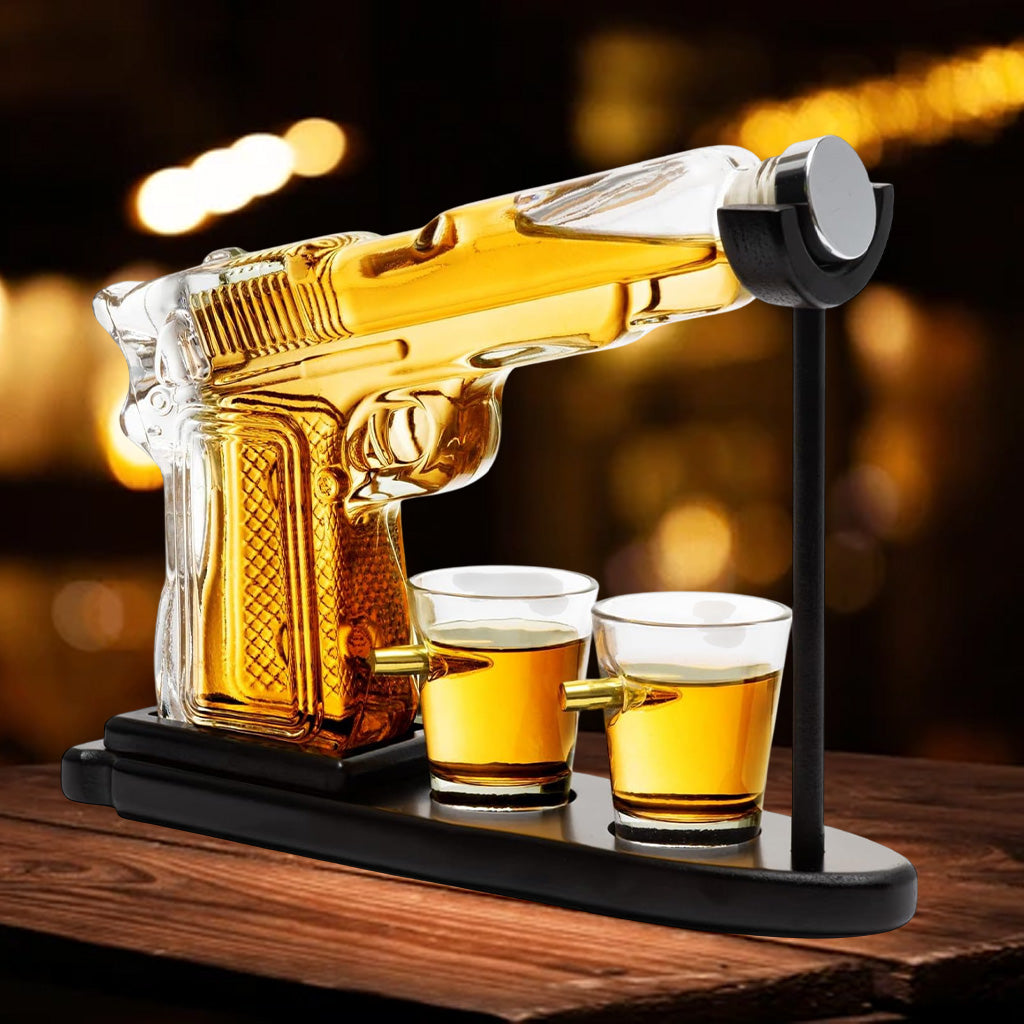Coffret carafe à whisky en forme de pistolet avec 2 verres à whisky en forme de balle