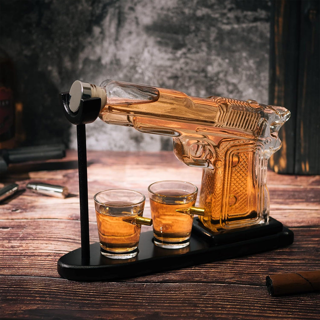 Coffret carafe à whisky en forme de pistolet avec 2 verres à whisky en forme de balle