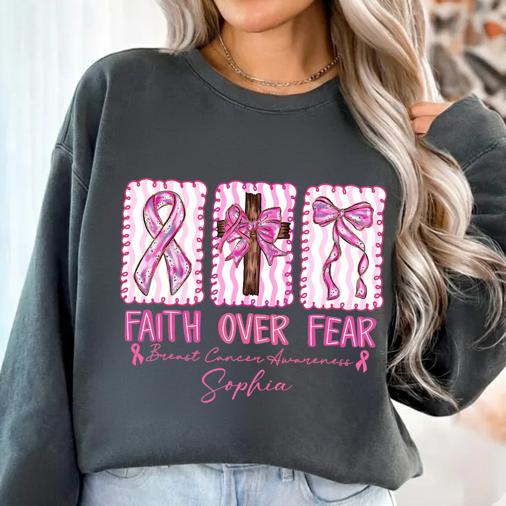 Guerrière contre le cancer du sein : la foi plutôt que la peur - T-shirt et sweat à capuche personnalisés pour la sensibilisation au cancer du sein