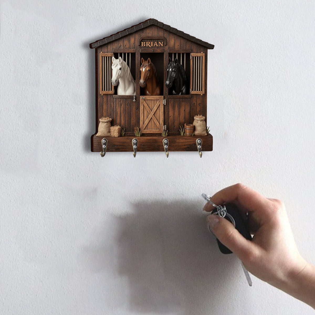 L'Écurie - Support suspendu personnalisé pour chevaux.