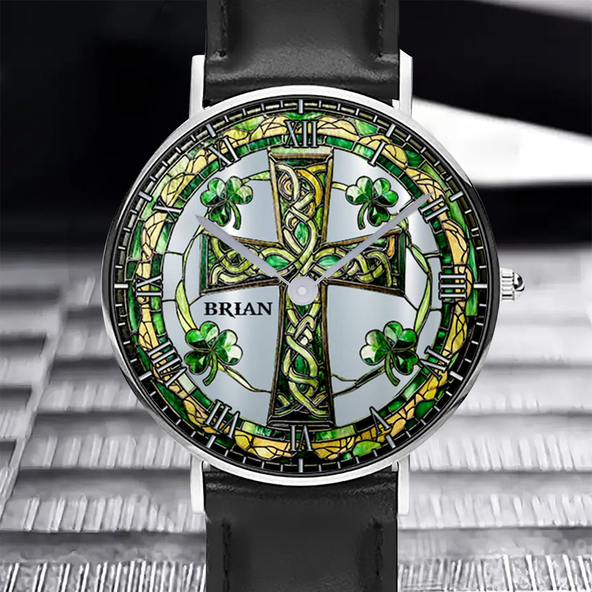 Montre irlandaise personnalisée Croix Celtique Trèfle