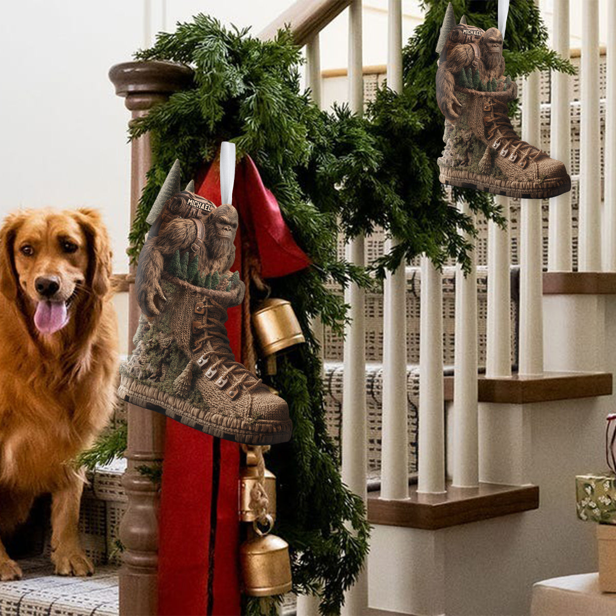 Chaussette de Noël personnalisée en forme de randonnée - Into The Wood