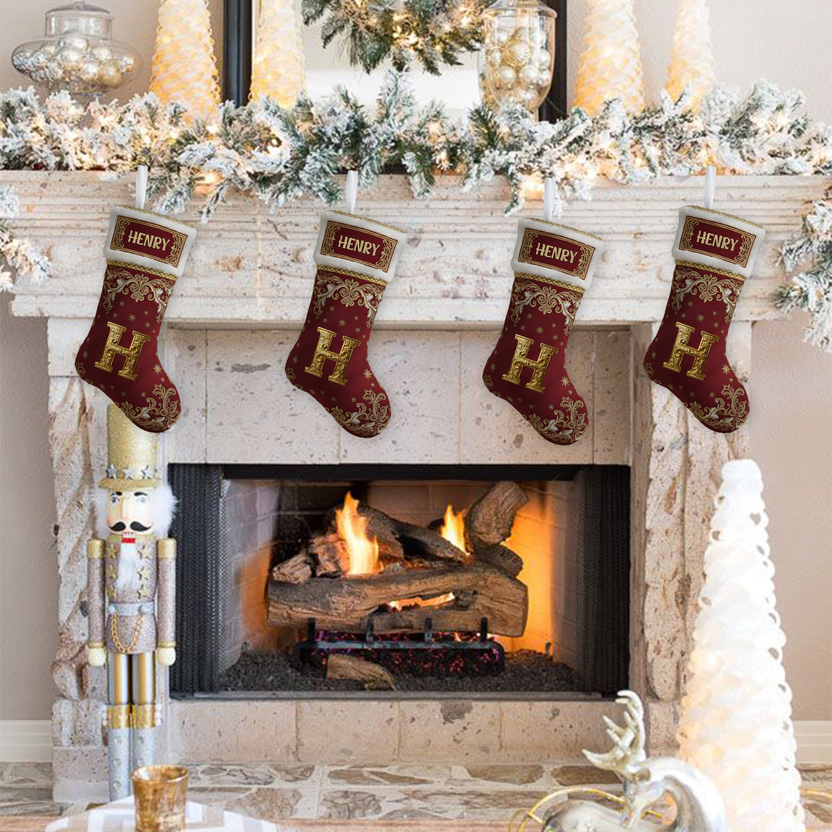 Chaussette de Noël personnalisée en forme de famille avec initiales du prénom