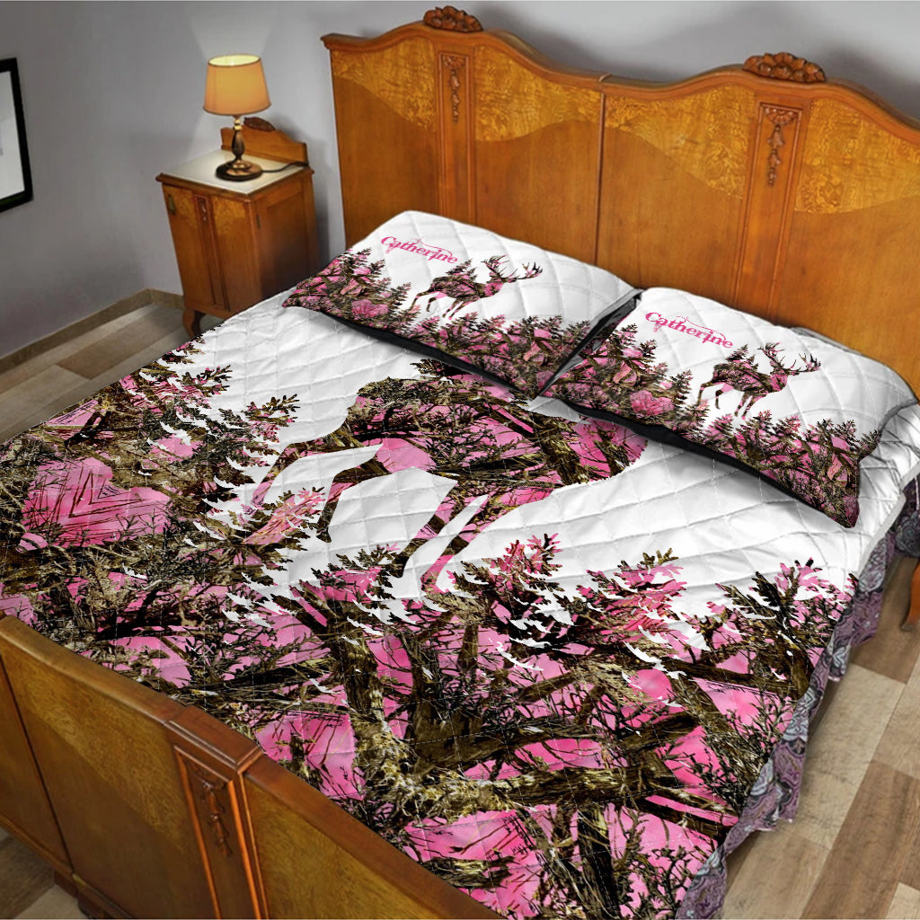 Love Hunting - Personalized Hunting Quilt Set