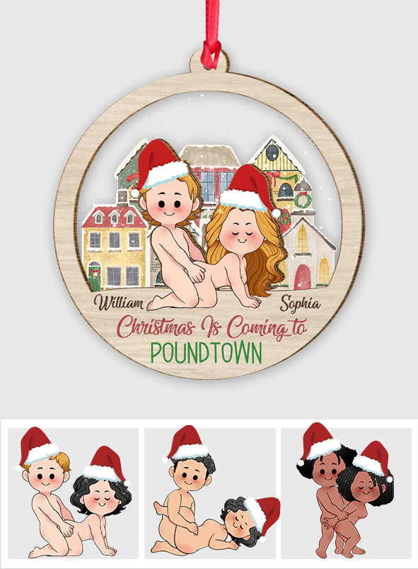 Noël arrive à Poundtown - Ornement personnalisé pour couple à plusieurs niveaux