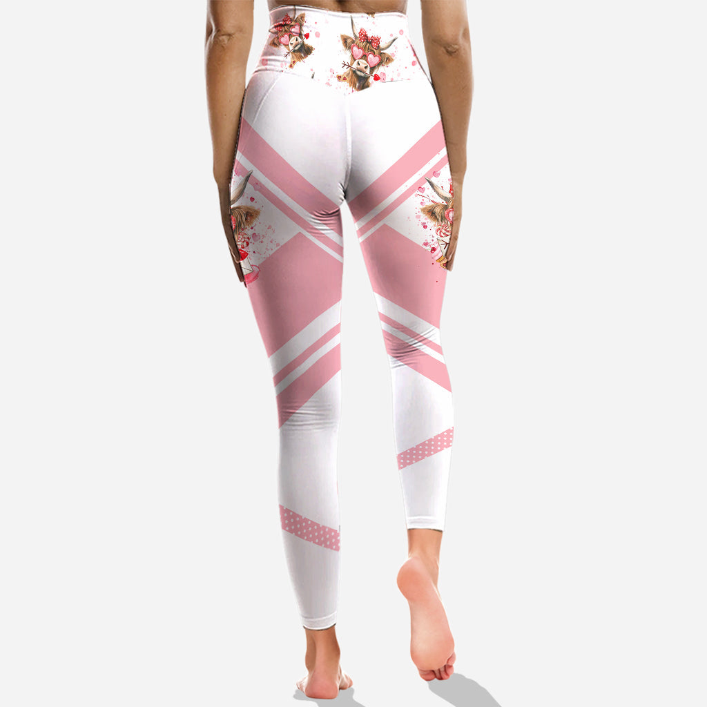 Juste une fille qui aime les vaches des Highlands - Sweat à capuche et legging personnalisés avec motif vache des Highlands