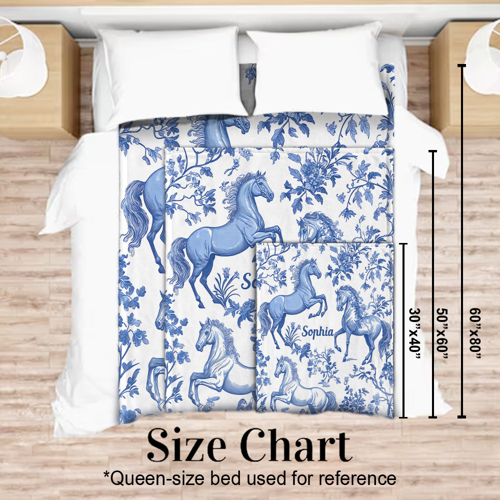 Couverture personnalisée pour cheval Toile de Jouy bleue et blanche