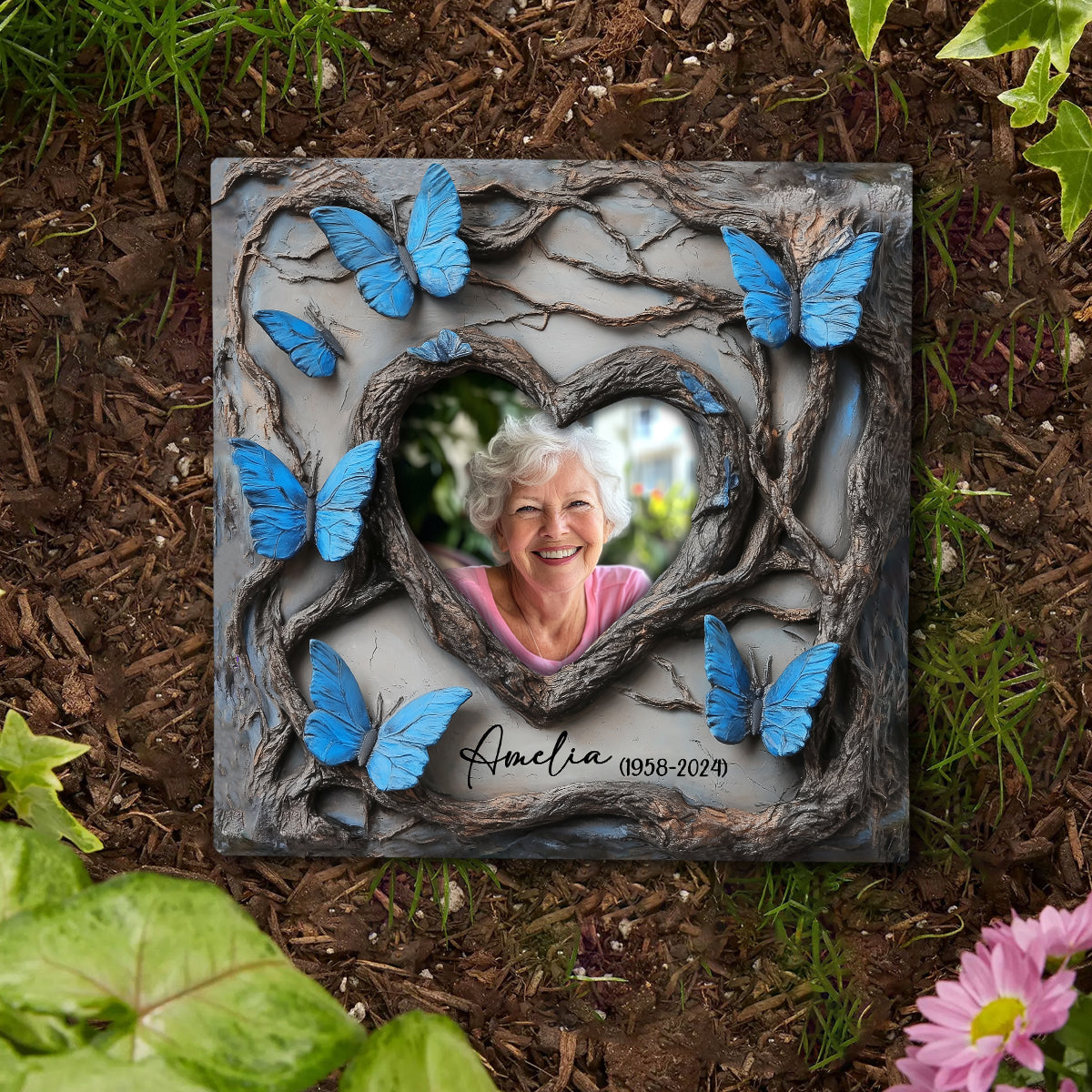 En souvenir de Papillon Bleu - Pierre commémorative carrée personnalisée