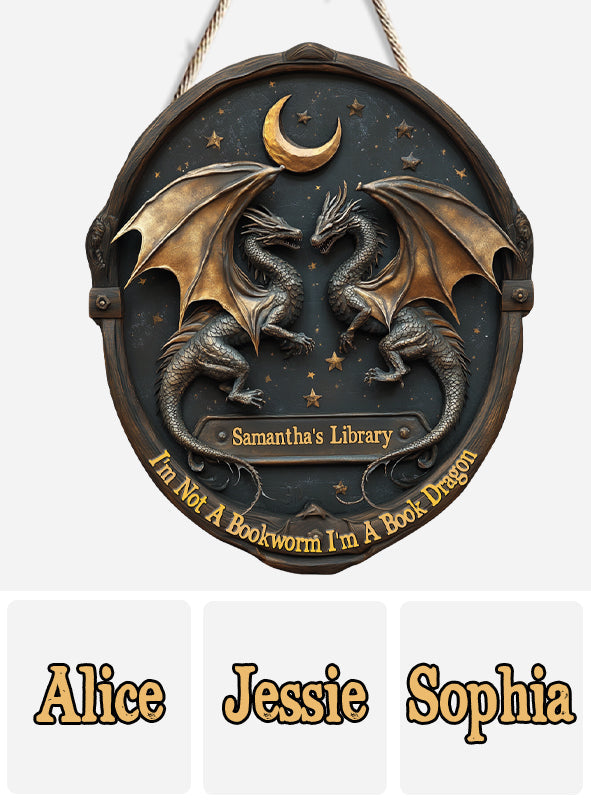 Je ne suis pas un rat de bibliothèque, je suis un dragon des livres ! – Panneau en bois personnalisé en forme de livre