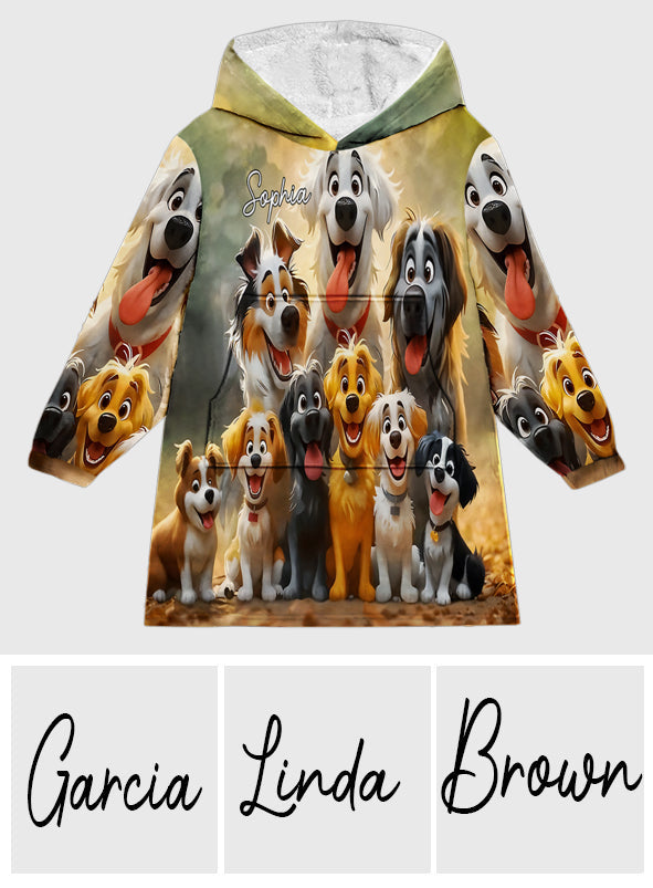 Juste une fille qui aime les chiens - Couverture à capuche personnalisée pour chien