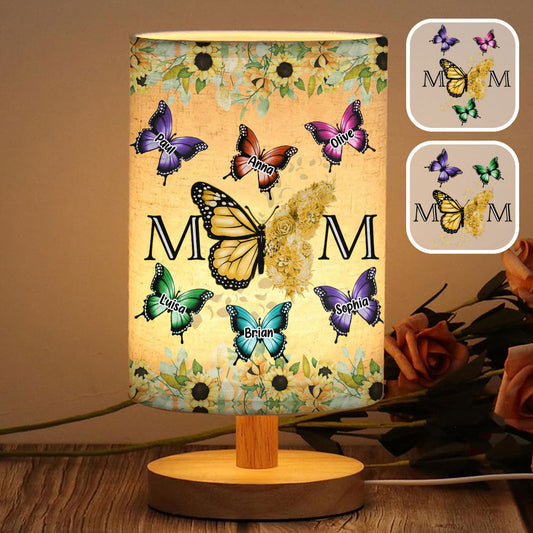 Lampe de table personnalisée « Papillons fleuris » avec pied en bois