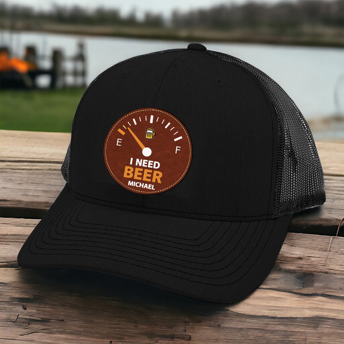 J'ai besoin de bière - Chapeau personnalisé avec écusson en cuir et patch bière