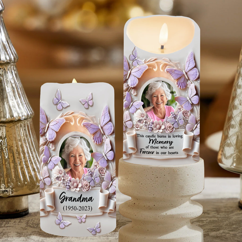 Cette bougie brûle en souvenir d'un être cher - Bougie commémorative personnalisée sans flamme