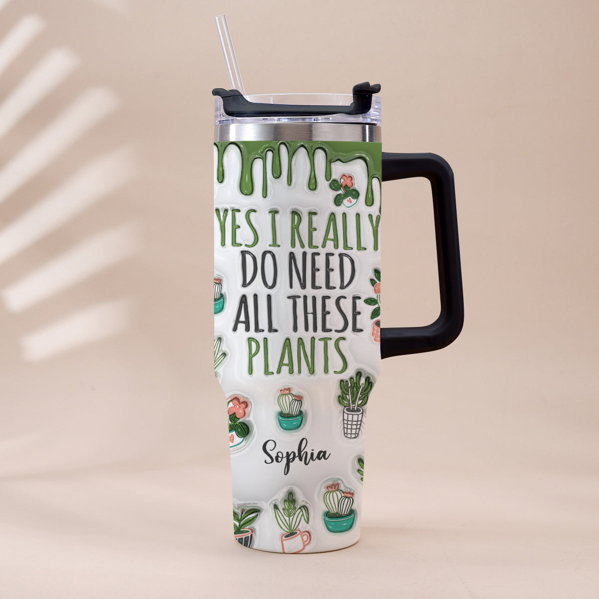 Oui, j'ai vraiment besoin de toutes ces plantes ! – Gobelet de jardinage personnalisé avec poignée