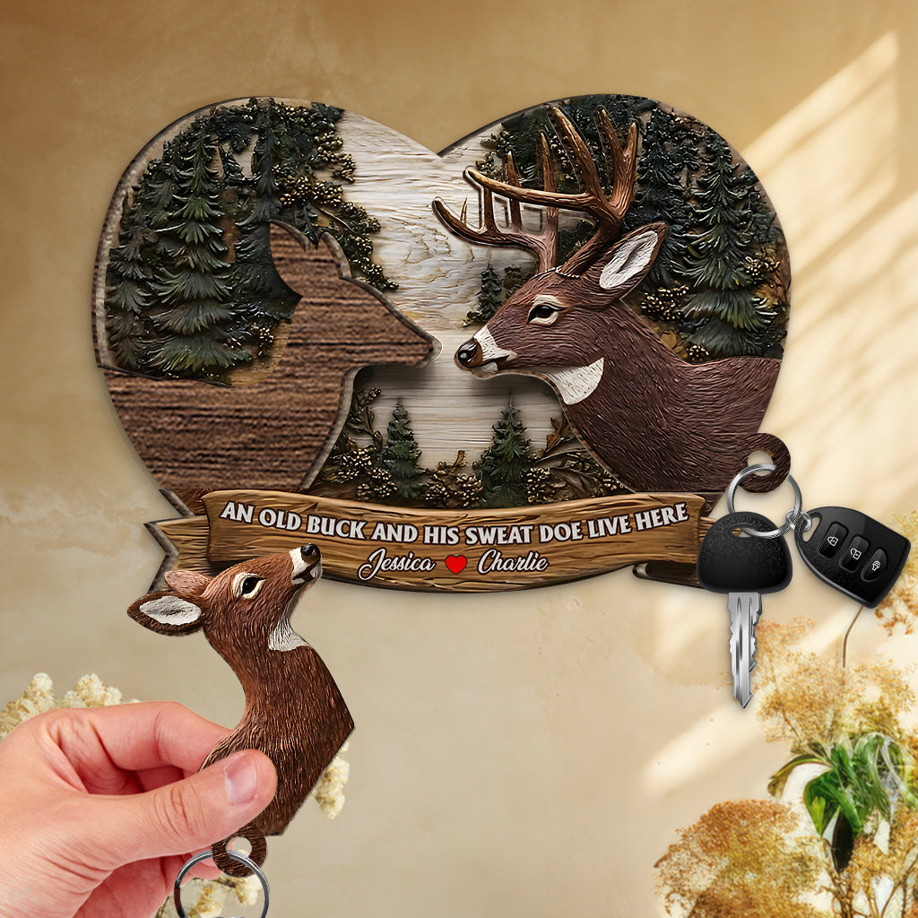 Un vieux cerf et sa biche vivent ici - Porte-clés personnalisé pour couple