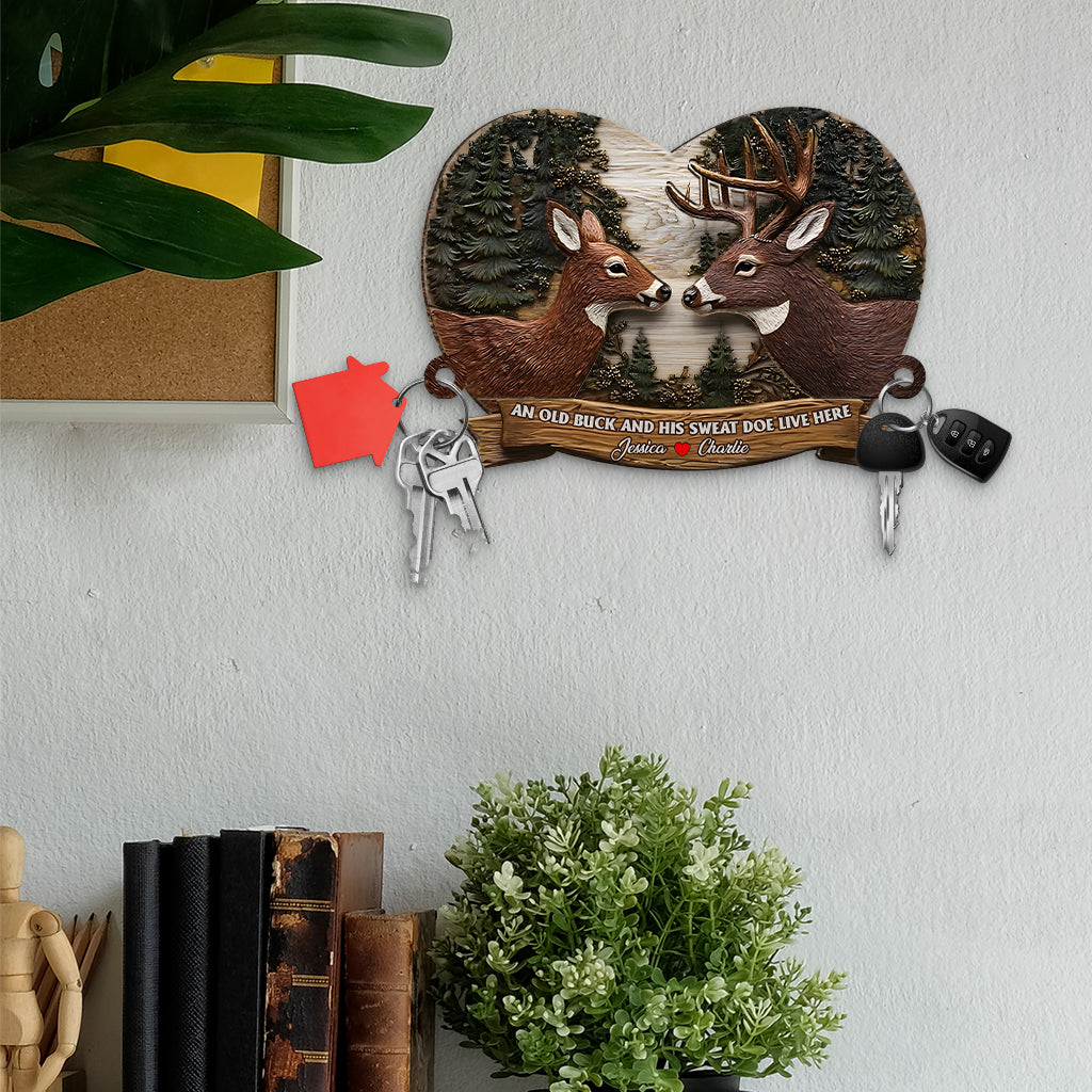 Un vieux cerf et sa biche vivent ici - Porte-clés personnalisé pour couple