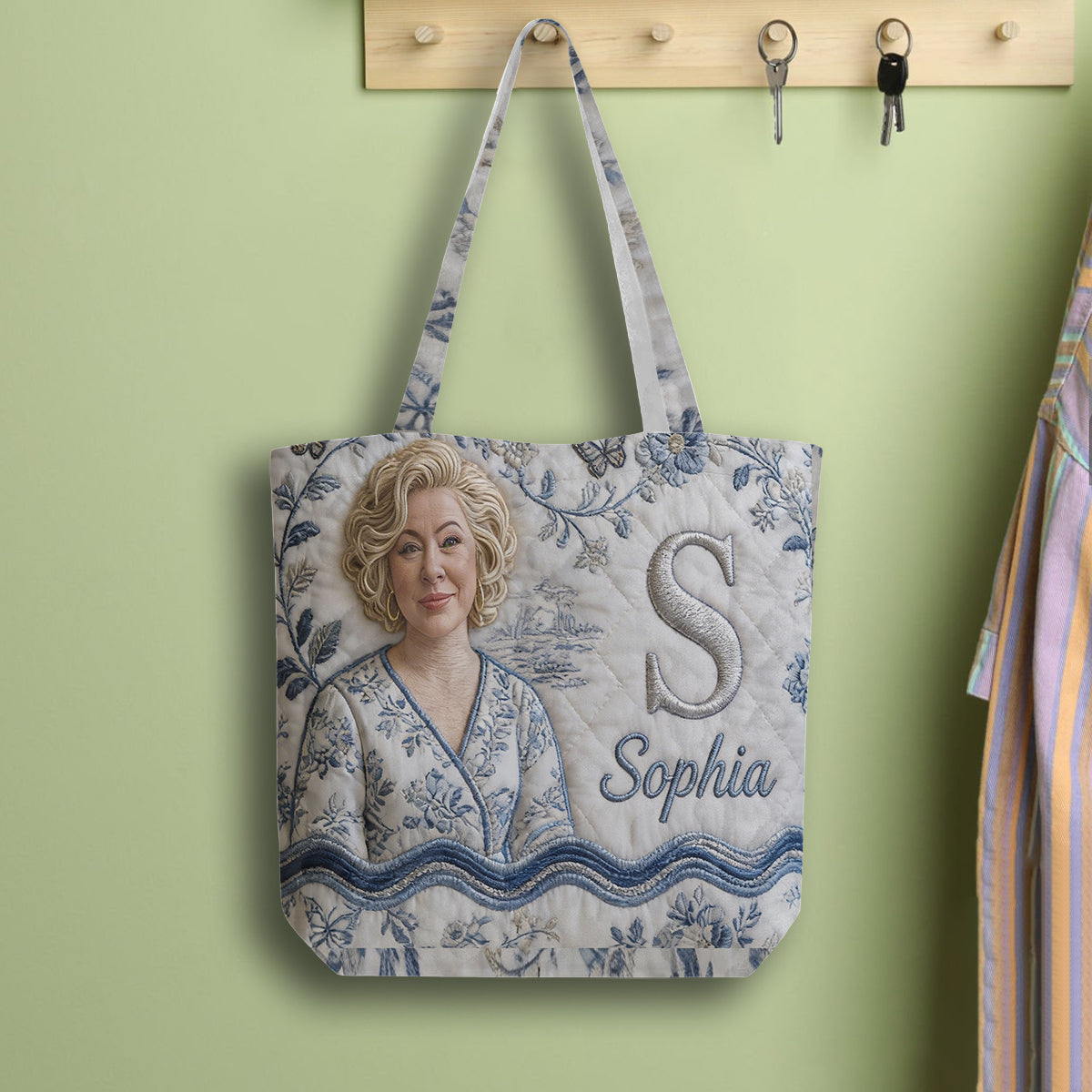 Custom Embroidered Latina Woman Portrait Quilted Tote Bag, Personalized Name Sentimental Gift for Grandma for Everyday Use