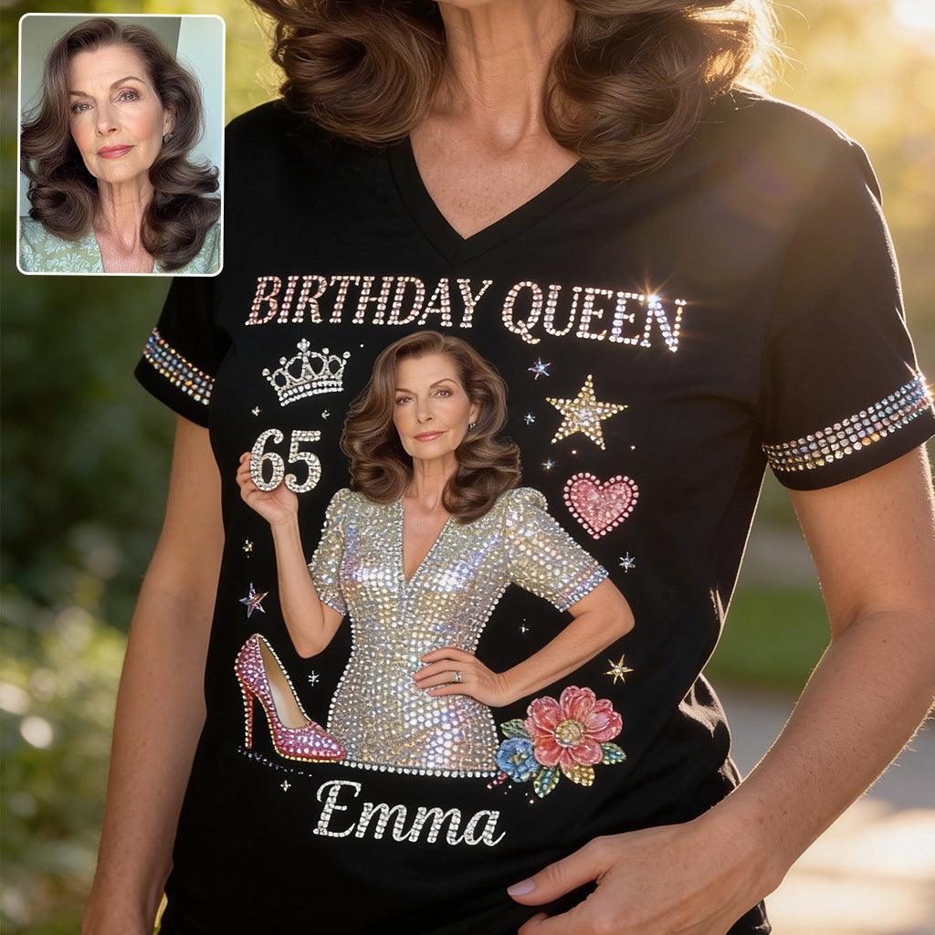 Personalized 70th Birthday Older Latina Woman V-Neck T-Shirt Grandma Gift