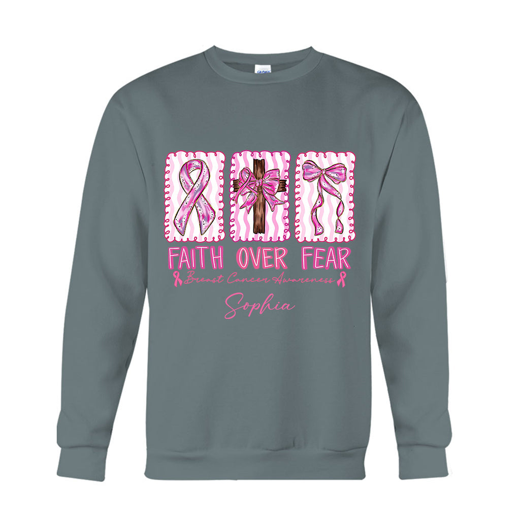 Guerrière contre le cancer du sein : la foi plutôt que la peur - T-shirt et sweat à capuche personnalisés pour la sensibilisation au cancer du sein