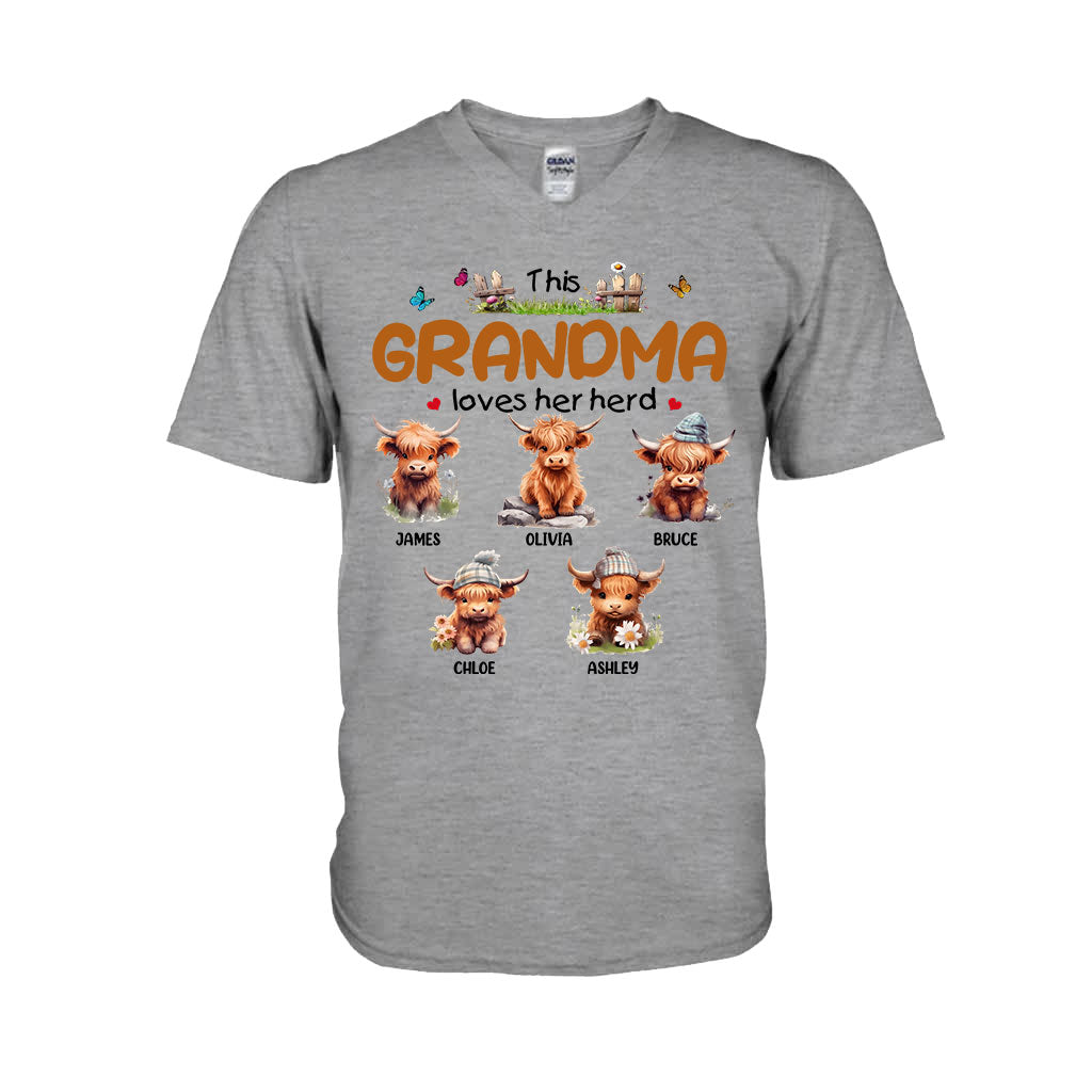 Cette grand-mère aime son troupeau - T-shirt et sweat à capuche personnalisés pour grand-mère
