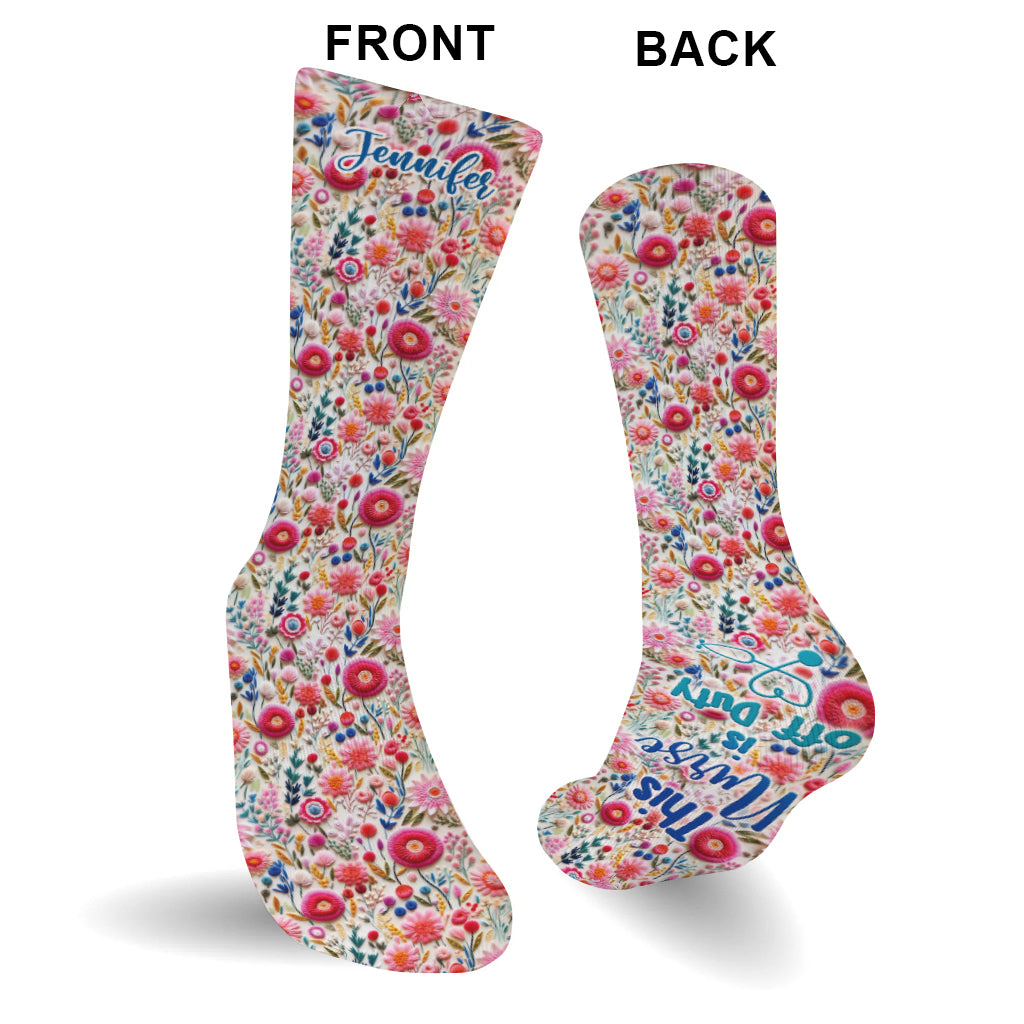 Si vous pouvez lire ceci, cette infirmière est hors service - Chaussettes d'infirmière personnalisées à motif floral