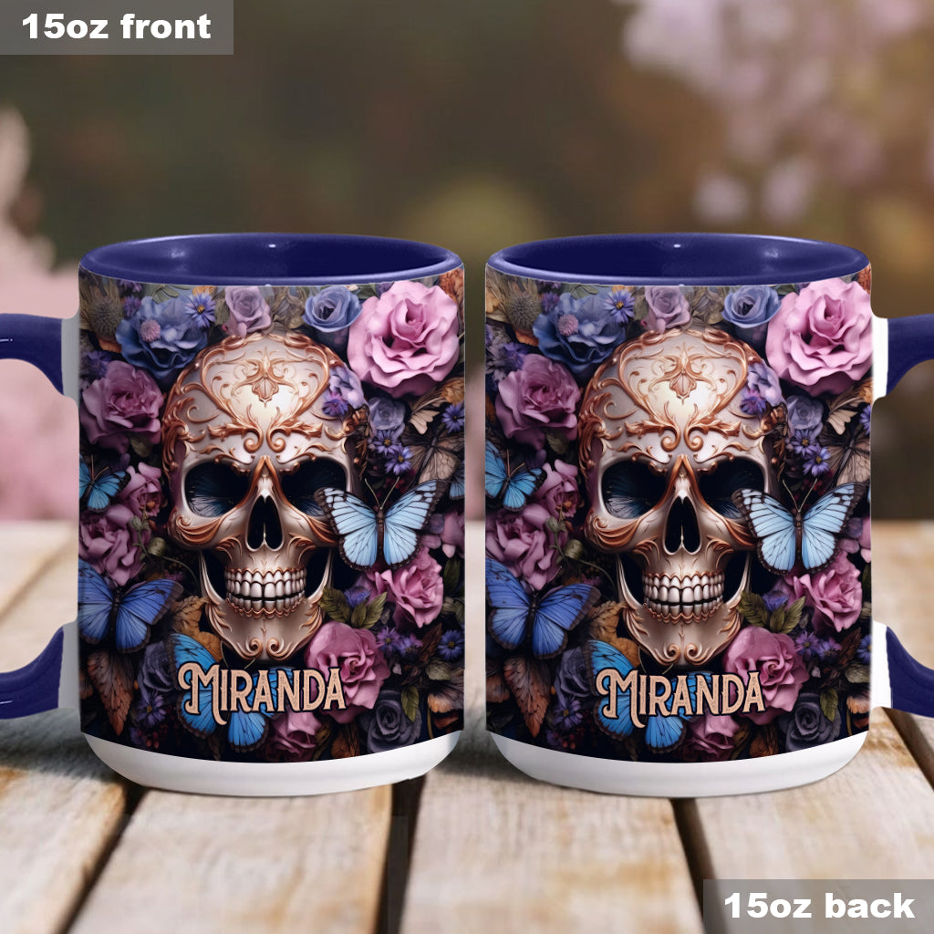 Mug personnalisé à motif crâne, roses et papillons - La beauté du crâne sombre
