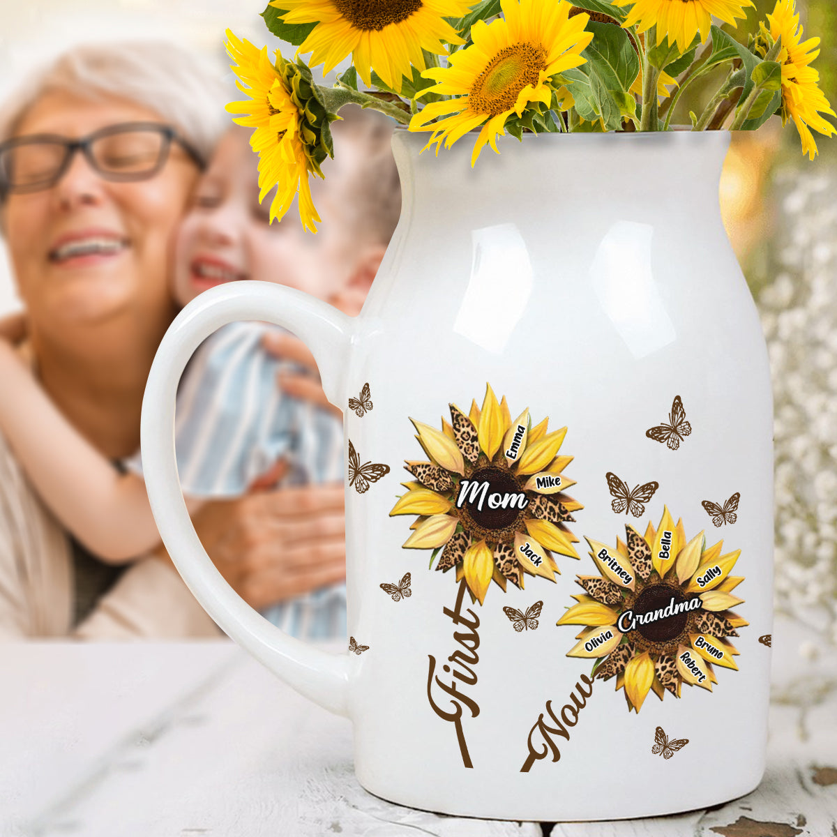 Première maman, maintenant grand-mère - Vase à fleurs en céramique personnalisé pour grand-mère
