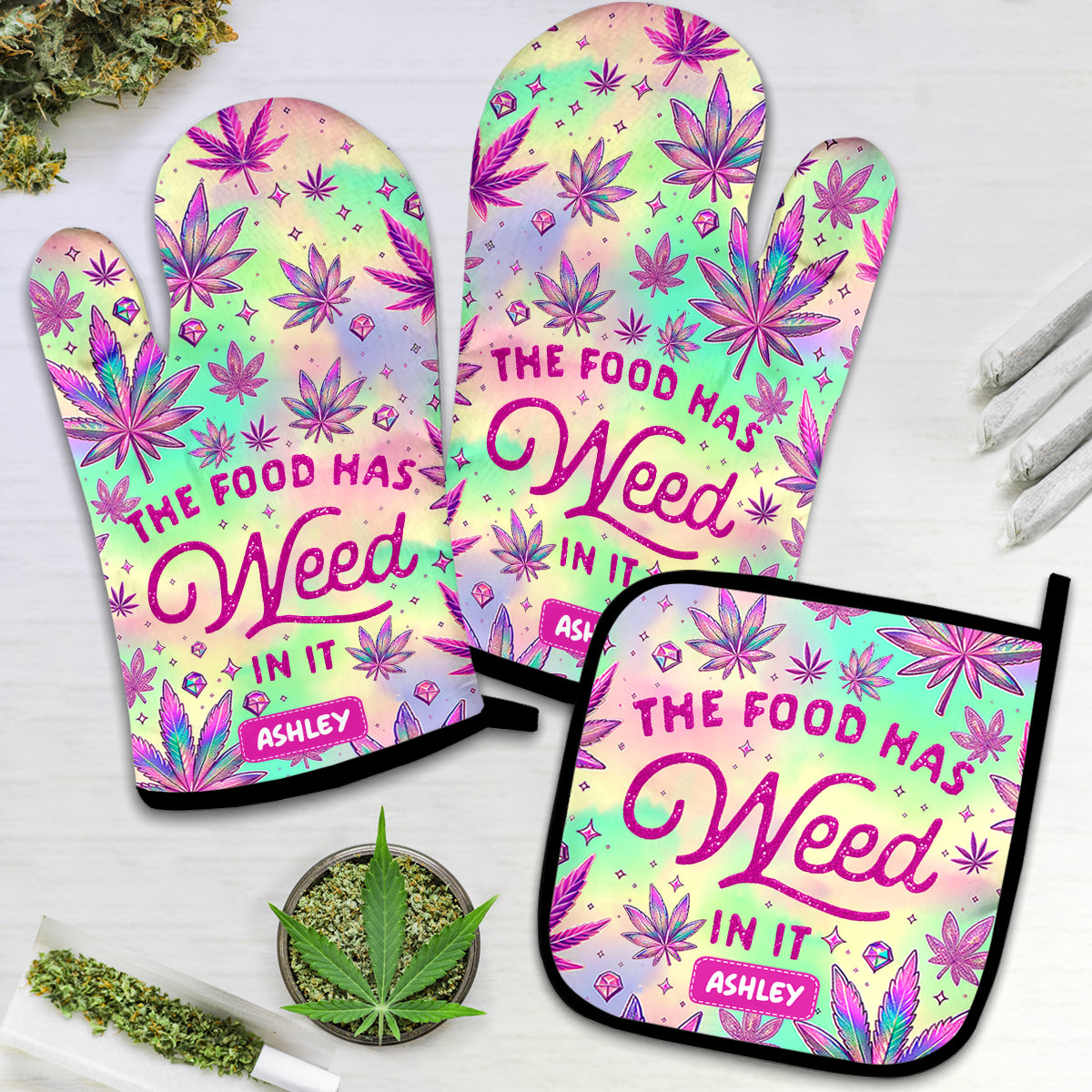 Ce plat contient du cannabis - Ensemble de gants de cuisine et de maniques personnalisés.