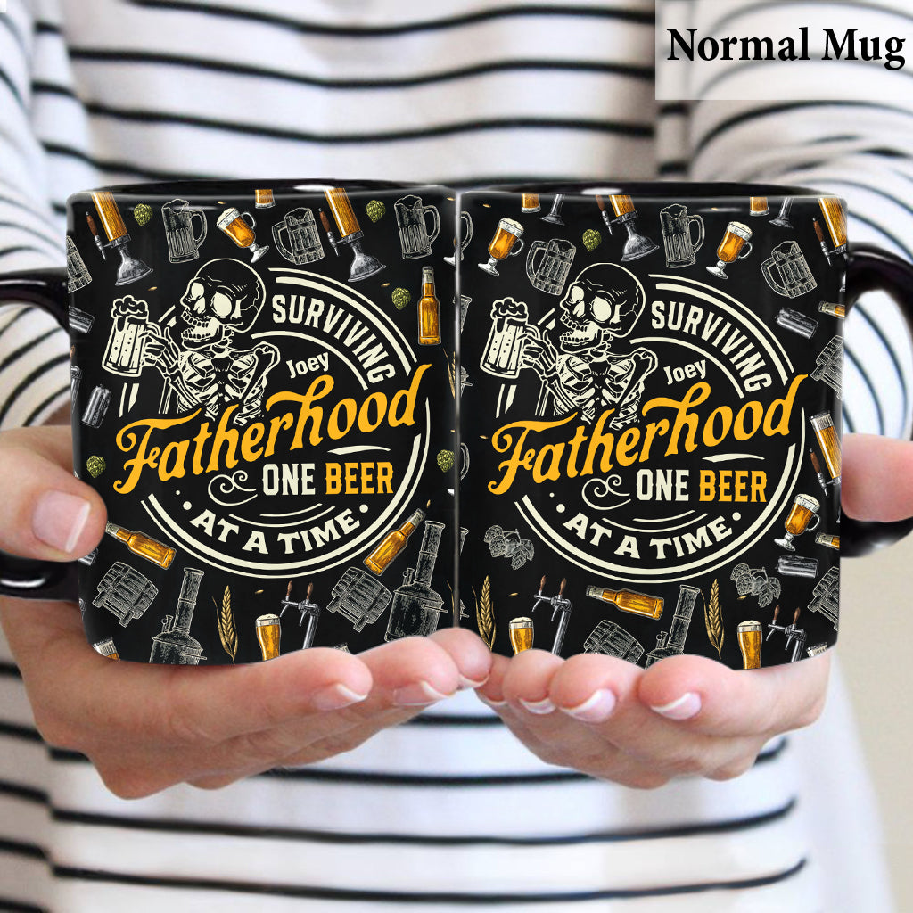 Survivre à la paternité, une bière à la fois - Mug personnalisé pour papa