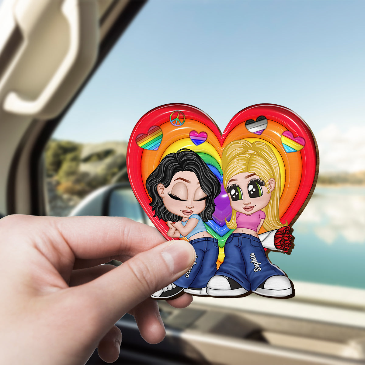 Couple chicano fier de l'an 2000 - Clip de pare-soleil personnalisé en forme de symbole LGBT pour voiture